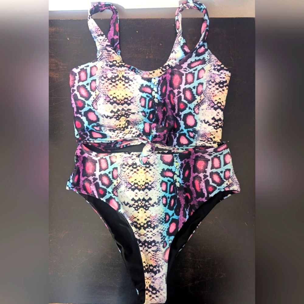 Eclectic Electric Bikini 🐆